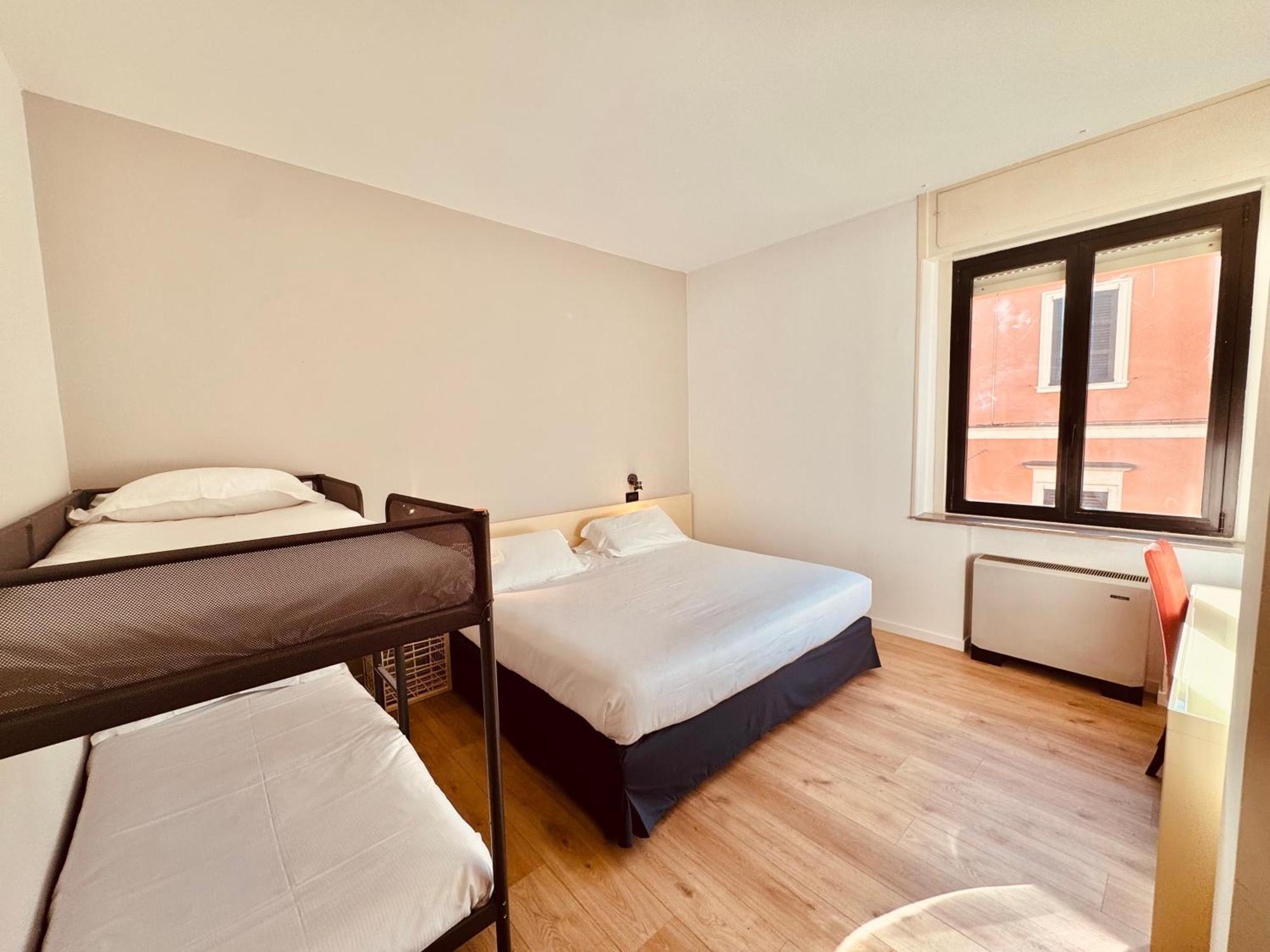 Hotel Pex Мантова Екстериор снимка
