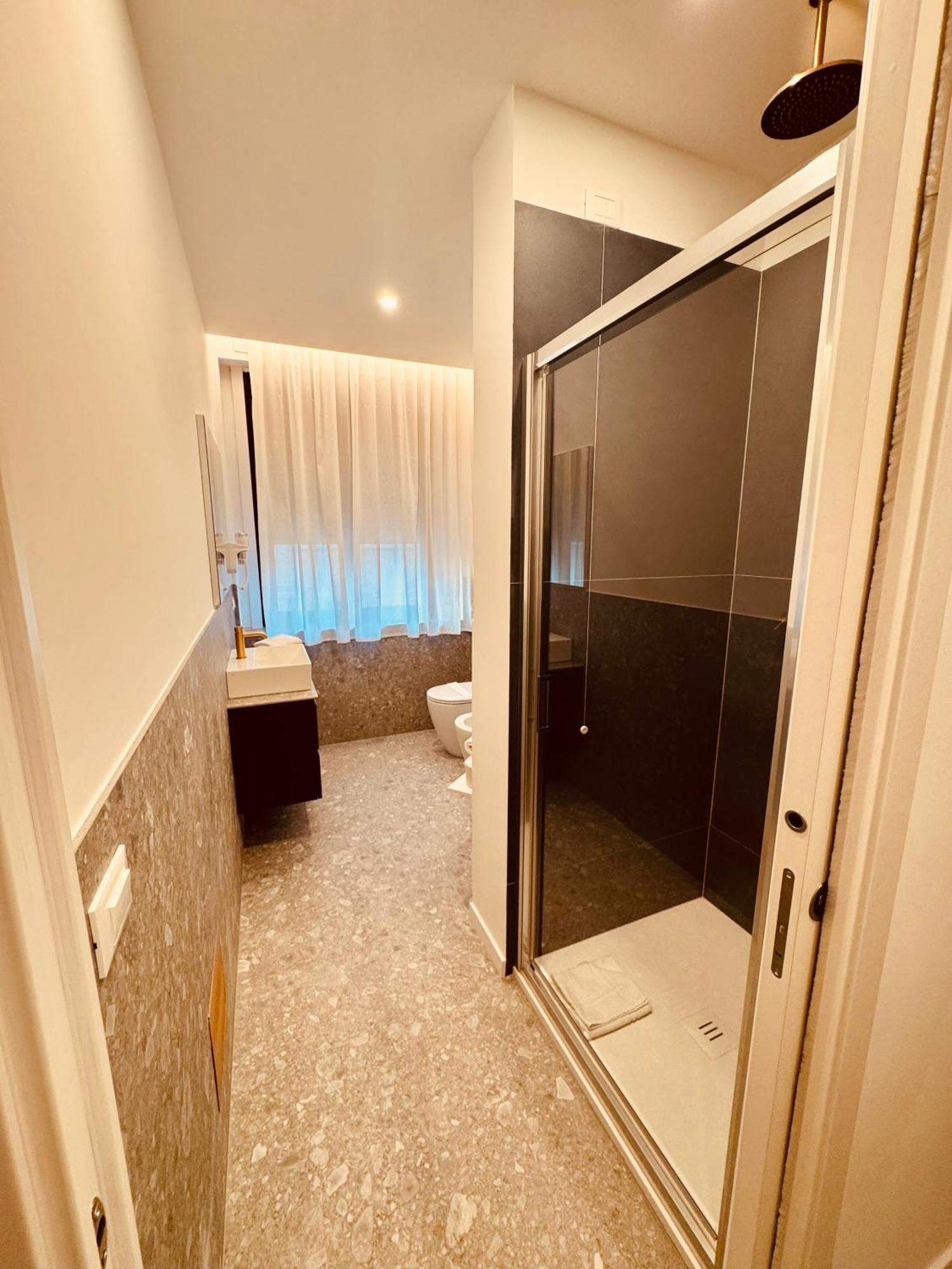 Hotel Pex Мантова Екстериор снимка